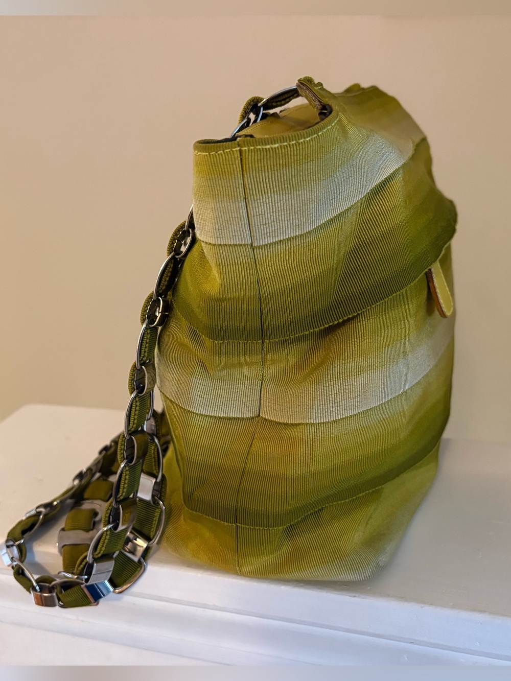 Ferragamo | VINTAGE Y2K Tiered Grosgrain Ribbon Shoulder Bag - Picture 3 of 9
